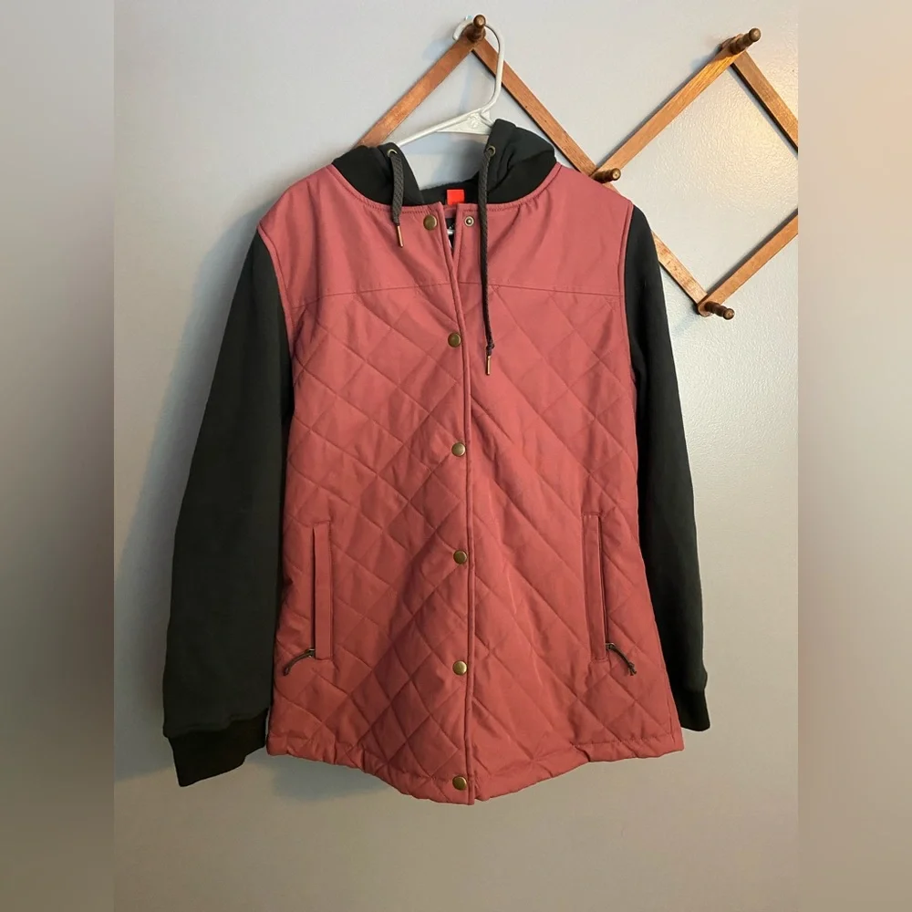 686 Quilted Jacket - Picture 1 of 7